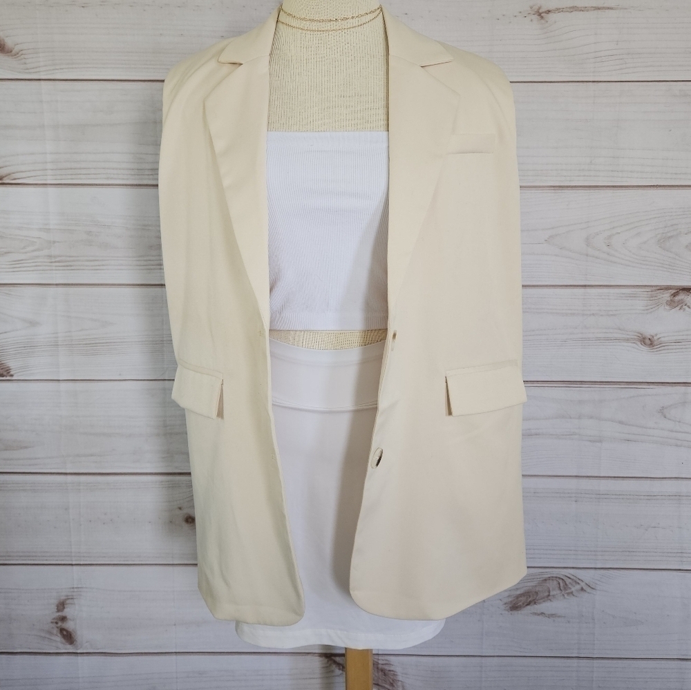 4th + Reckless Sleeveless Single Breast Oversized Blazer in Cream Size Small - Picture 4 of 16
